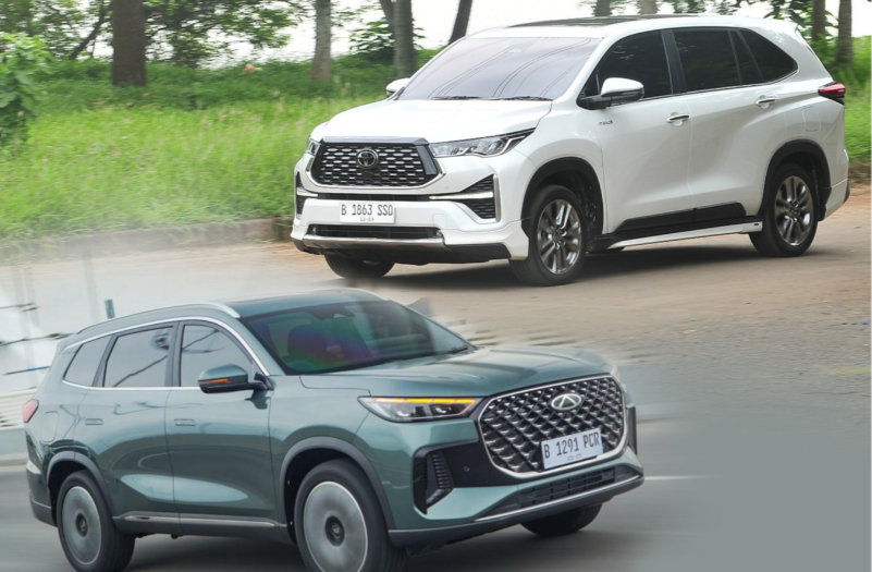 Perbandingan Harga Chery Tiggo 8 CSH vs Toyota Innova Zenix Hybrid