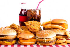 Waspada ! Ini 5 Makanan dan Minuman yang Harus Dihindari di Bandara Menurut Ahli Gizi