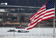 Tabrakan Pesawat American Airlines dan Helikopter Militer di AS 67 Orang  Tewas 