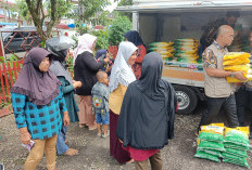 Pasar Murah Jelang Ramadan Diserbu Warga