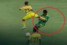  Viral Tendangan 'Kung Fu' Hilmi di Liga 4 Jatim