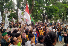 Aksi Demo Mahasiswa Soroti Kasus Pembunuhan Resma Reta yang Disinyalir Belum Temu Titik Terang