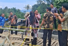 Jembatan Amblas di Rejang Lebong, Wagub Bengkulu Gerak Cepat Tinjau Lokasi