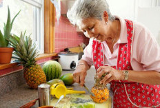 Semakin Sering Makan Buah, Semakin Bahagia di Usia Tua ? Begini Fakta Sainsnya !