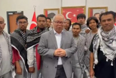 9 WNI Relawan Gaza Dibebaskan, Segera Pulang ke Indonesia