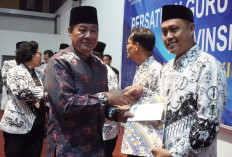 Plt Gubernur Minta Hak Guru Diprioritaskan