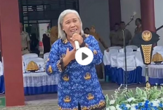 Viral! Oma Hontong Nyanyi Penuh Penghayatan, Baru Dilantik jadi PPPK Setelah 30 Tahun Mengabdi