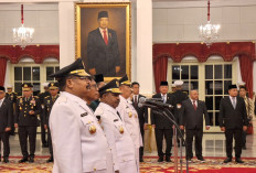 Prabowo Resmi Lantik Gubernur Papua dan Gubernur Bangka Belitung
