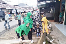 TNI Bersama Jajaran Pemkab Bersihkan Pasar