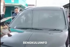 Viral! Anggota Polsek Sindang Kelingi Gagalkan Aksi Pencurian Mobil Hingga Relakan Motornya Terlindas