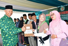 49 Santri SMP-SMK Darul Ma'arif Diwisuda!