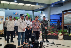 Menhub Tinjau Kondisi Mudik Terkini di Stasiun Pasar Senen