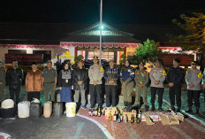 Sejumlah Barang Bukti Diamankan Polres Saat Razia Malam Hari, Ada Minuman Hingga Sepeda Motor!!