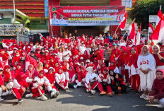 Jelang HUT RI ke 79, Pemkab Rejang Lebong Bagikan Ribuan Bendera Merah Putih