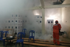 KPU Fogging Gudang Antisipasi Rayap Rusak Logistik