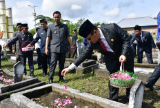 Peringati Hari Pahlawan, Pjs Bupati Ziarah ke TMP Tabarenah