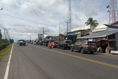 Antrean Panjang di SPBU Rejang Lebong, Warga Resah