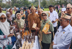 Sekda Rejang Lebong Dampingi Tim Kemenkraf RI Visitasi Desa Wisata IV Suku Menanti