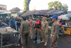  Satpol PP Tertibkan Pedagang Pasar Atas Curup, Jalan Disempitkan Lapak Mulai Ditata