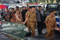 Bupati Fikri Cek Langsung Mobnas yang Dikandangkan, 20 Unit Kondisi Rusak