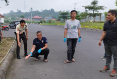 Siapakah Orang Tua yang Tega Buang Bayi Ganteng di Parkiran RSUD Itu ? 