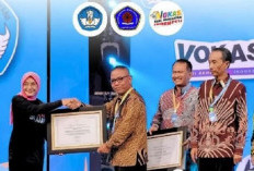 Jelang Tutup Tahun 2023, Akrel Raih Penghargaan EMAS IKU