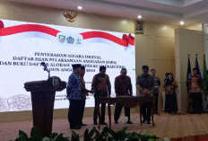 Gubernur Serahkan DIPA dan Daftar Alokasi TKD Provinsi Bengkulu Tahun 2024