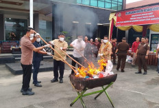 Kejari Rejang Lebong Musnahkan Barang Bukti 63 Perkara Tindak Pidana Umum Sepanjang 2025