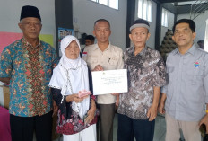 Pemerintah Desa Teladan Sukses Salurkan BLT