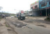 Warga Keluhkan Jalan AK Ghani Rusak, Banjir Saat Hujan, Debu Saat Panas